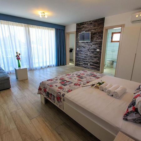 Apartments Matkovic Lux Sutomore Eksteriør billede