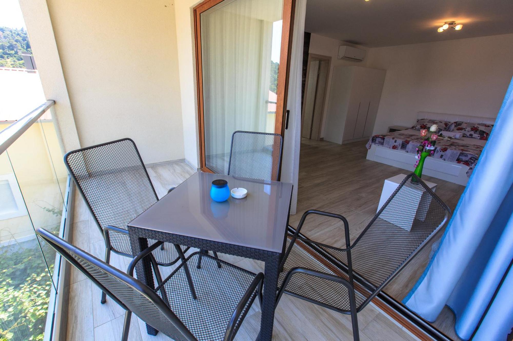 Apartments Matkovic Lux Sutomore Eksteriør billede