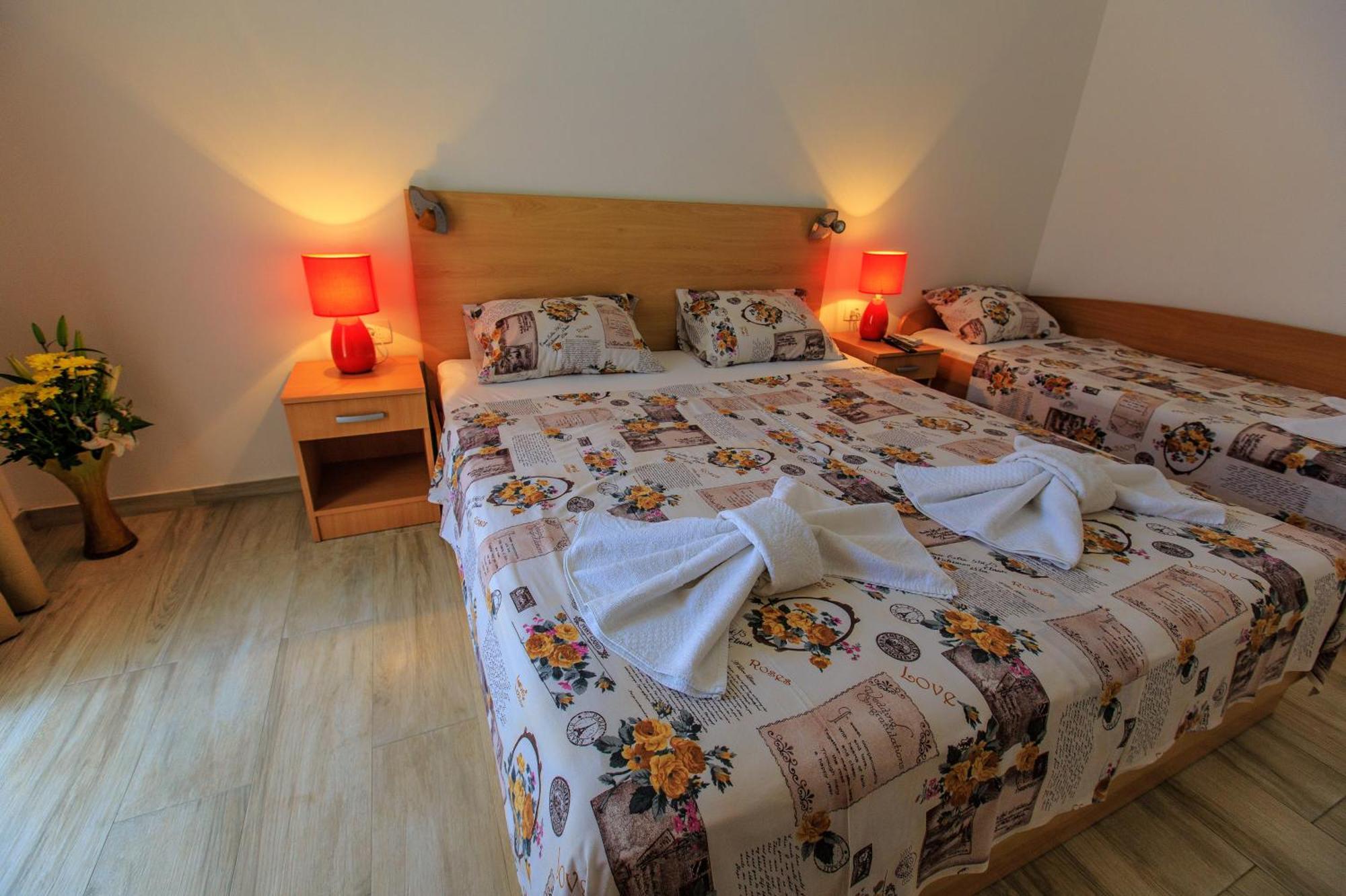 Apartments Matkovic Lux Sutomore Eksteriør billede