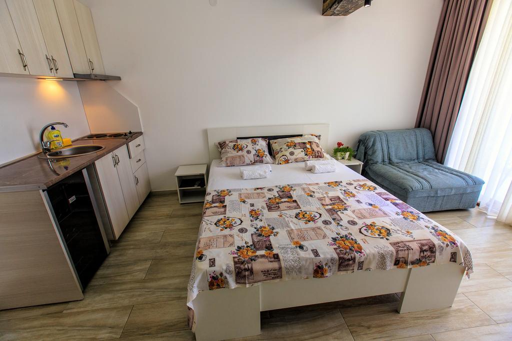 Apartments Matkovic Lux Sutomore Eksteriør billede