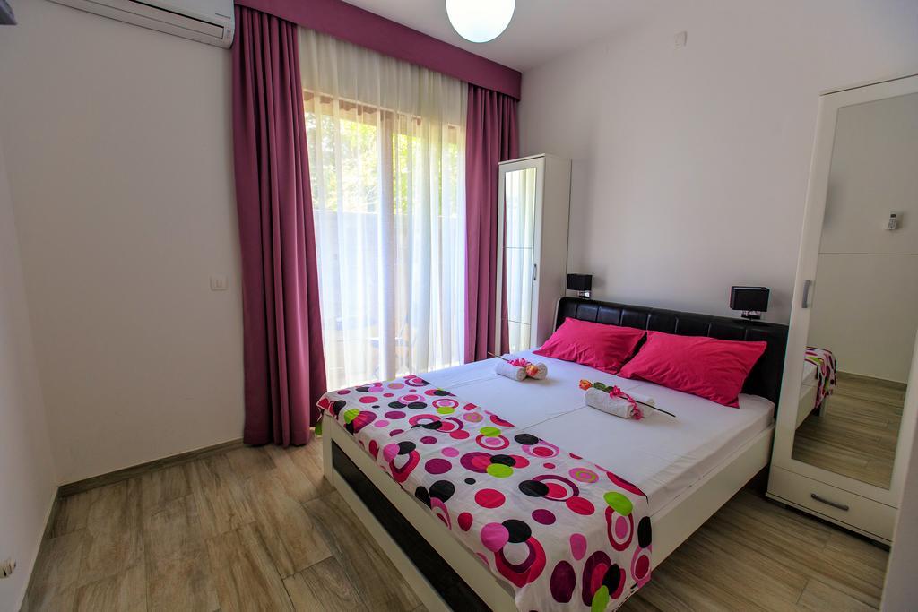 Apartments Matkovic Lux Sutomore Eksteriør billede