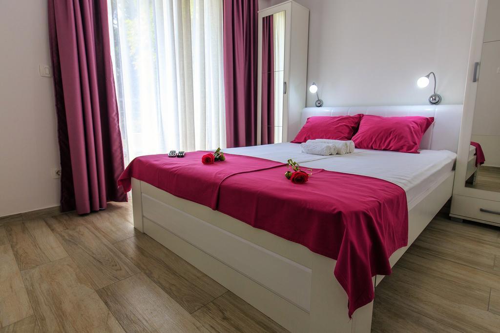 Apartments Matkovic Lux Sutomore Eksteriør billede