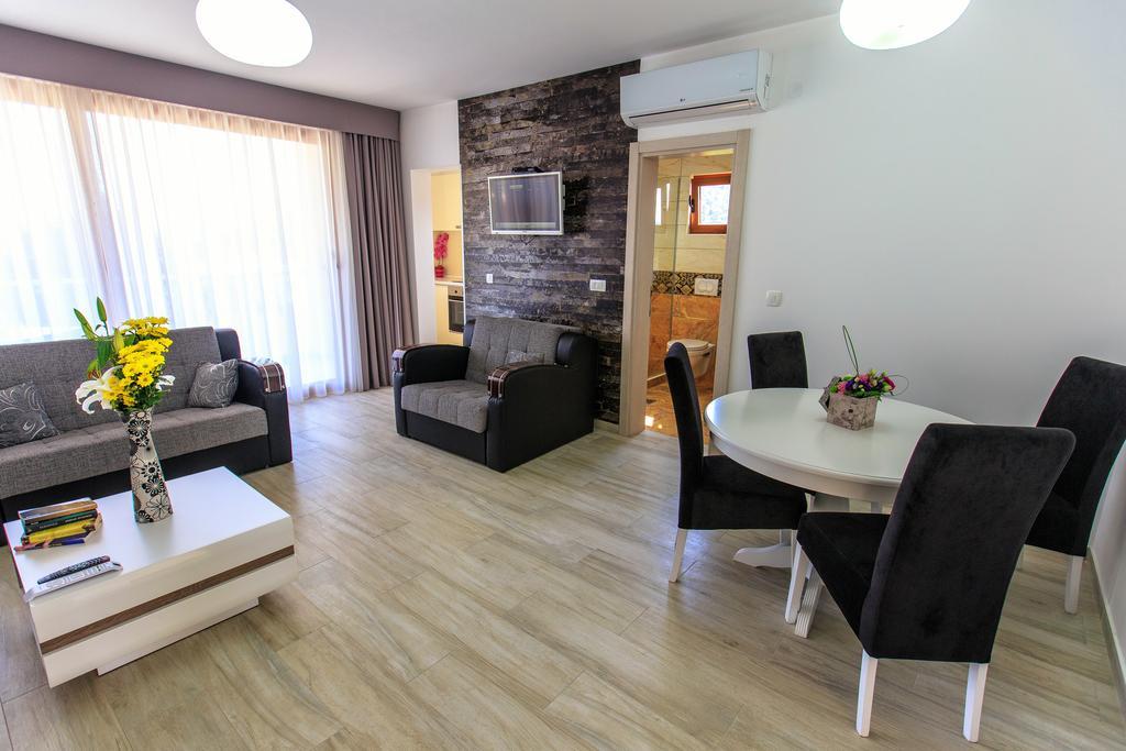 Apartments Matkovic Lux Sutomore Eksteriør billede