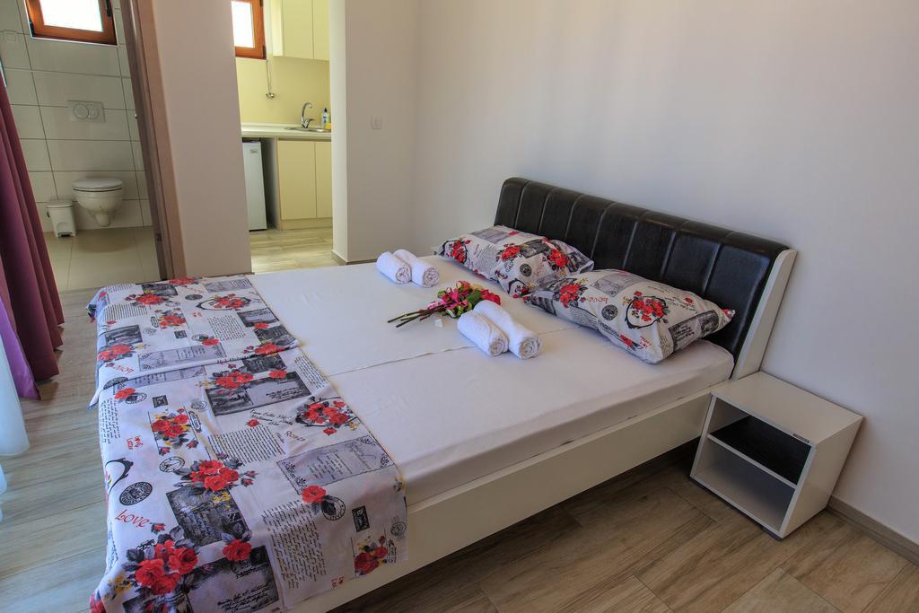 Apartments Matkovic Lux Sutomore Eksteriør billede